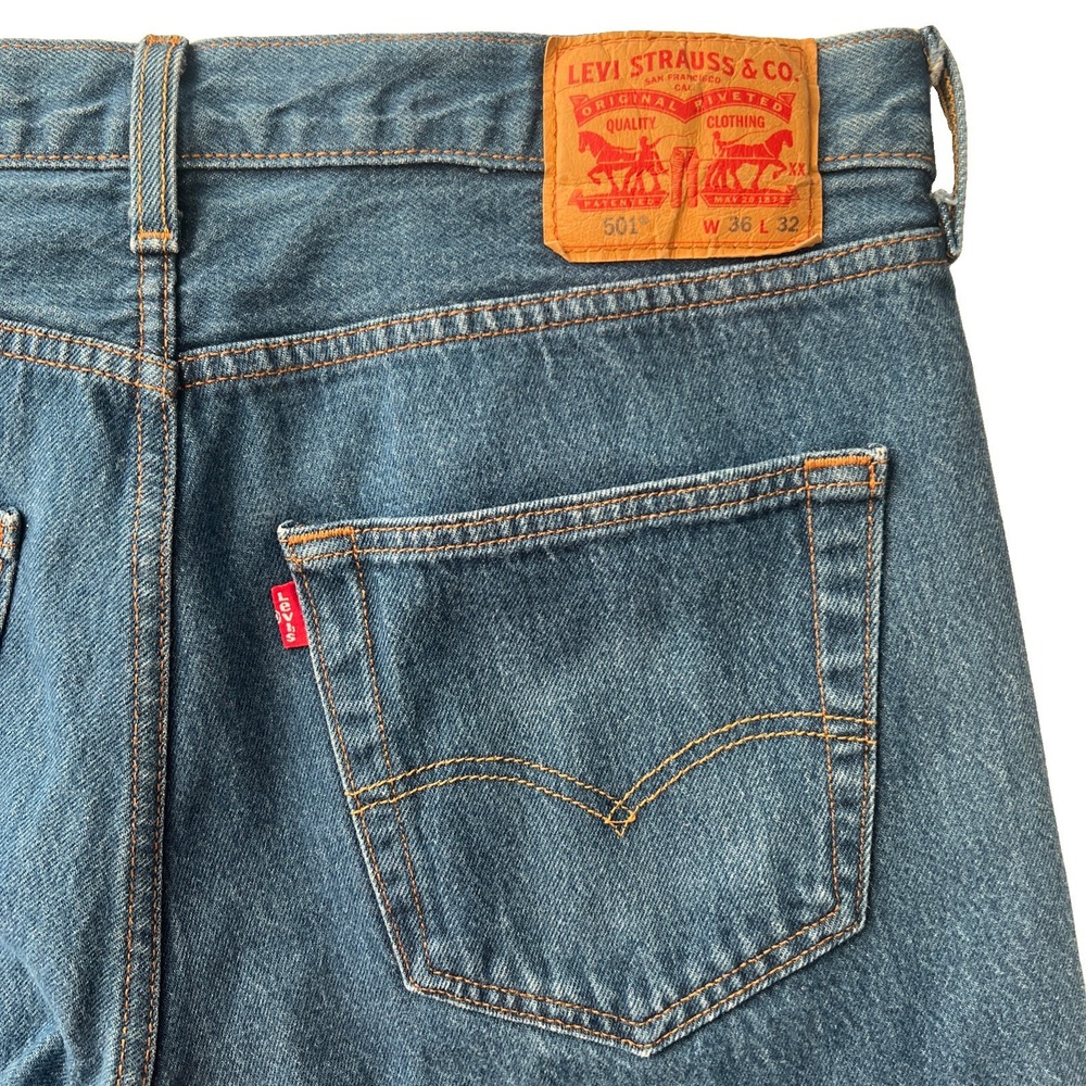 Levis 501 Jeans Mens 34x29 Blue Original Fit Straight Button Fly Tagged 36x32